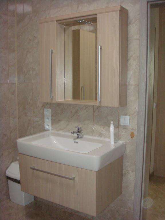 Apartman Kurdejov 후스토페체 외부 사진